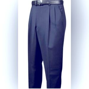 GS Classic midnight blue men’s pleated Pants with cuffs. Very soft fabric 42/28